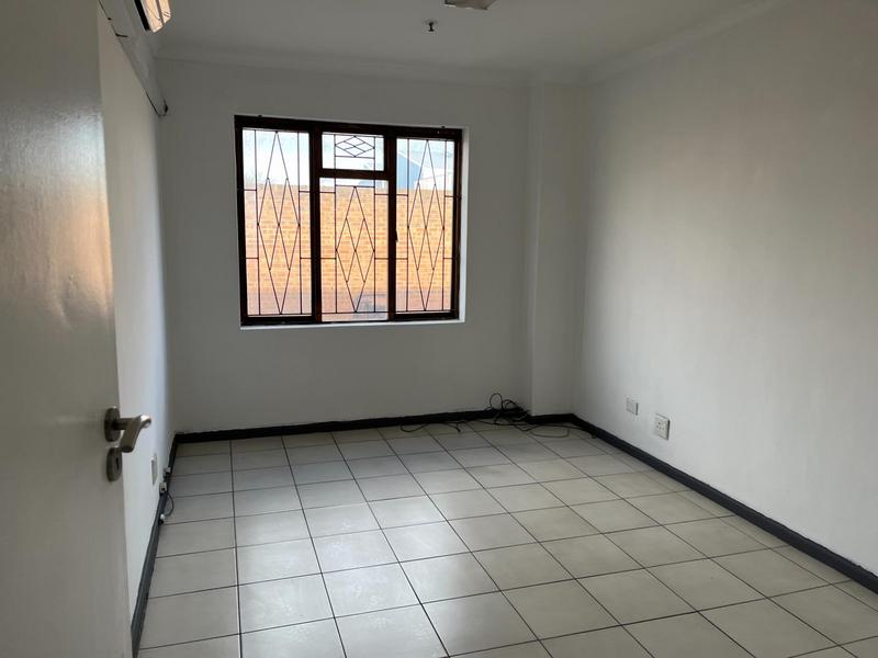 To Let Commercial Property for Rent in Montague Gardens Western Cape